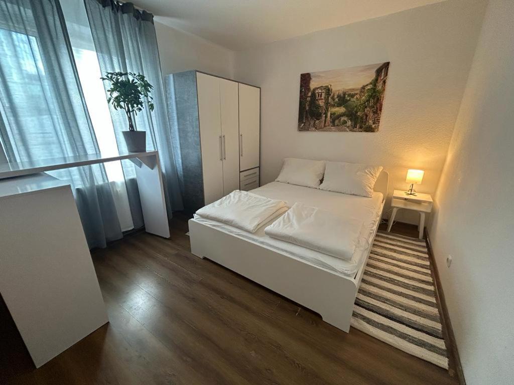 Skylineapartment Франкфурт на Майн Екстериор снимка